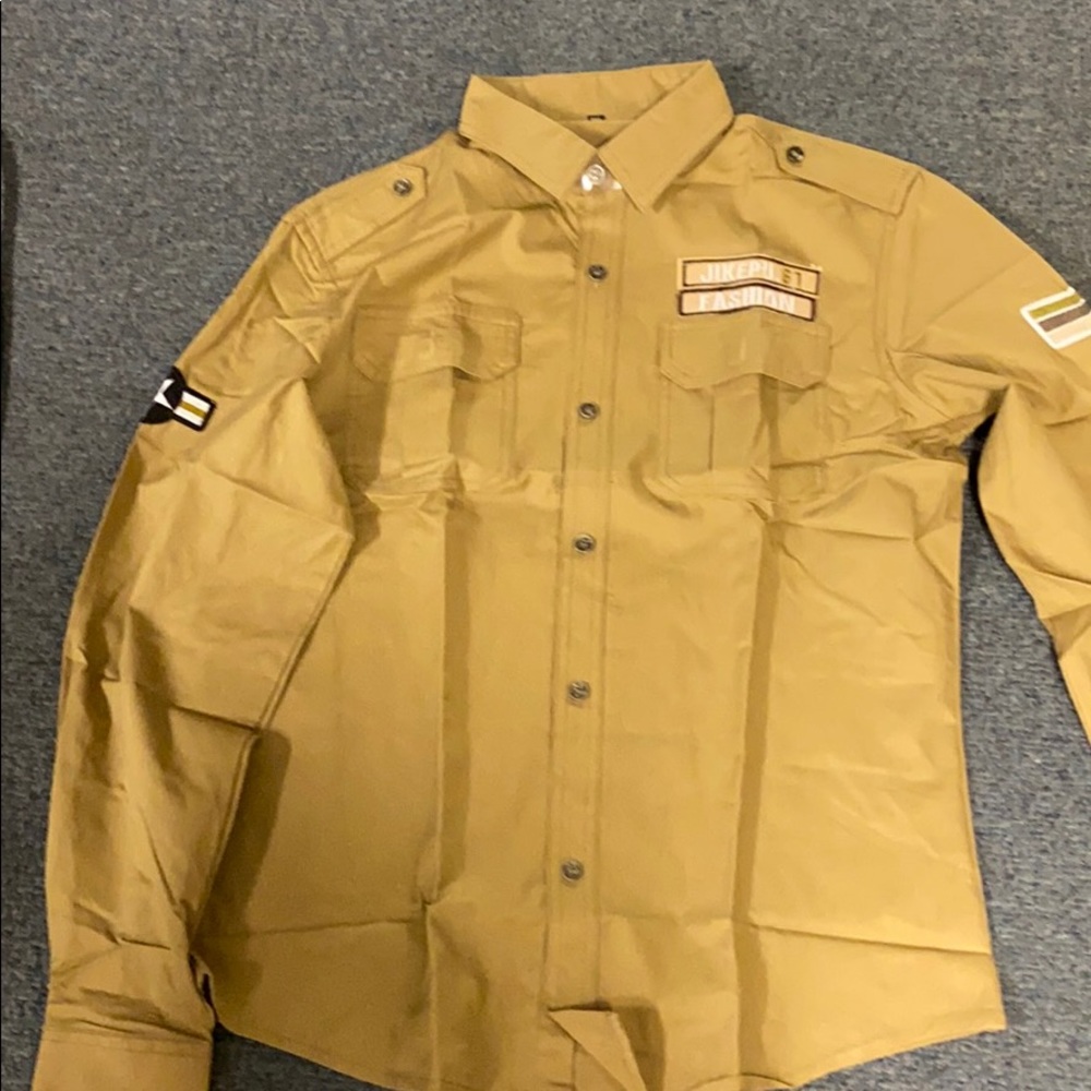 Military style shirt
